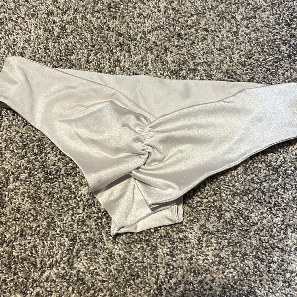 Custom scrunch butt, bikini bottoms